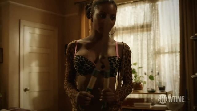 Shameless | 'Mistress Veronica' Official Clip | Season 2 Episode 5 смотреть онлайн