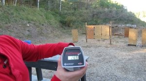 Строительными патронами из револьвера! :)