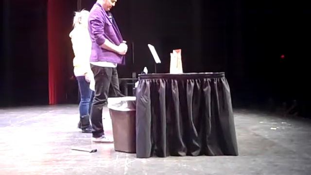 Michael Kent, Glass Bottle Roulette at Ferris State University смотреть онлайн