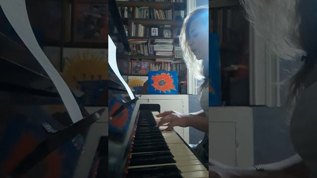 Кто ещё любит мультик "Король Лев"? Обожаю все композиции из этого мульта 🖤 смотреть онлайн