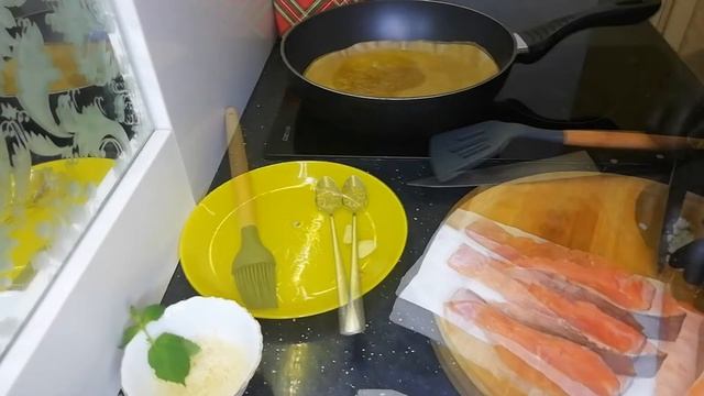 КЕТА НА СКОВОРОДЕ ЗА 5 МИНУТ смотреть онлайн