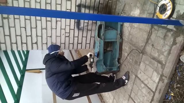 Реставрация ретро педального детского автомобиля СССР смотреть онлайн