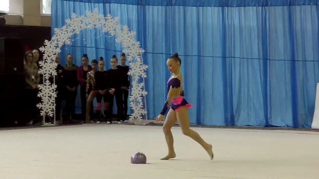 Янгель Лиза 2006 мяч смотреть онлайн