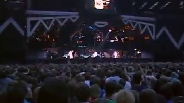 Queen live Wembley 1986 Rock'n Roll Medley (two parts) смотреть онлайн