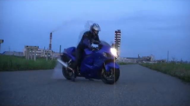 Мой вечерний мото-отдых (SUZUKI HAYABUSA) смотреть онлайн