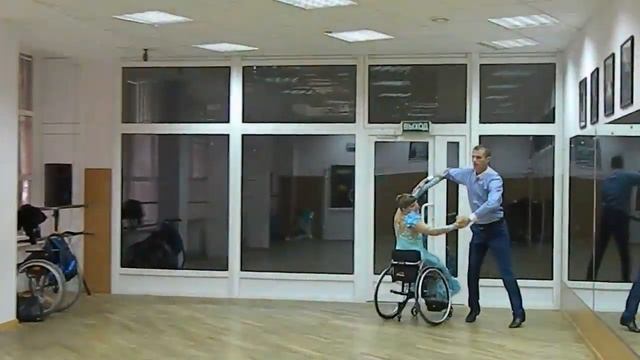Марина Котманова танцует "Наша Газета" Тюмень 6.07.2015 смотреть онлайн