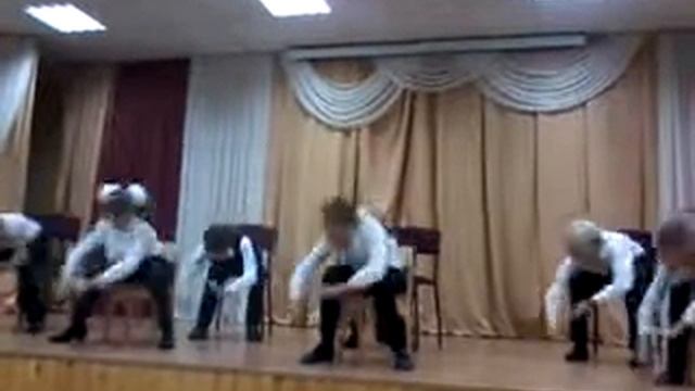 Дети играют на ложках смотреть онлайн