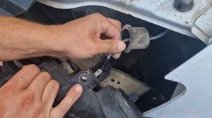 Renault Duster  демонтаж бампера і фар