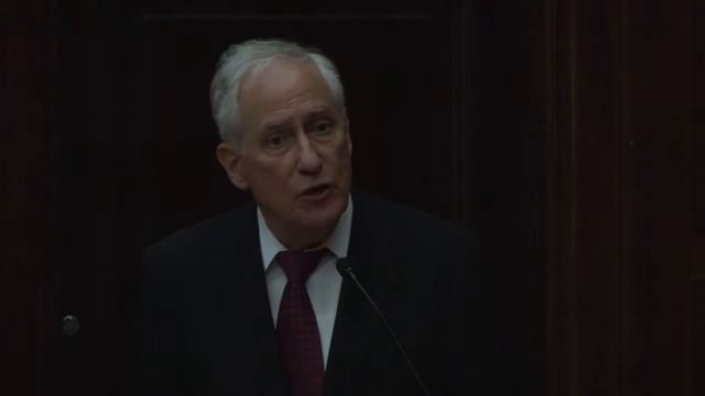 Ceremonia de entrega del Doctorado Honoris Causa a Robert Darnton смотреть онлайн
