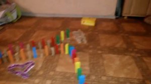 Домино падает)