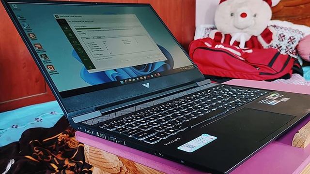 The Truth of New HP Victus 144hz & 60hz 2022 | New HP Victus Gaming Laptop 2022 смотреть онлайн