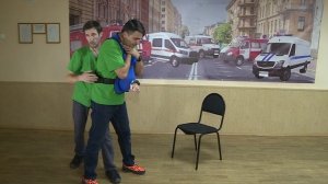 ПЕРВАЯ ПОМОЩЬ: что делать, если человек подавился.