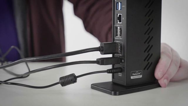 How to Connect Two 4K Monitors to an M1 Mac смотреть онлайн