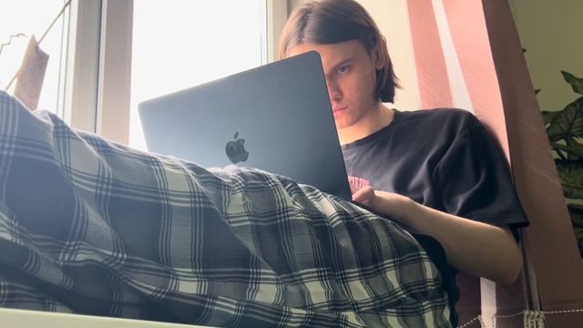 Лучший ноутбук для программистов - Macbook Air M2 смотреть онлайн