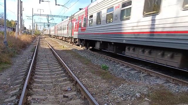 ЭП1-120 с Пассажирским поездом Махачкала-Москва. Перегон Саратов-1-Трофимовский-1. смотреть онлайн