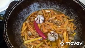 Плов со свининой в казане на плите. Обучающее видео, очень просто о приготовлении плова для новичко