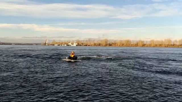 Лодка ПНД для мелких рек, Анривер 390 смотреть онлайн