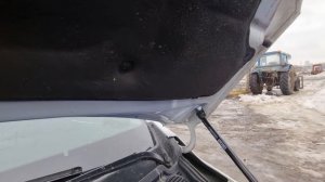 Установка газовых упоров капота LADA X-ray CROSS