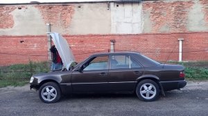 Мерседес W 124  мотор М 103.
