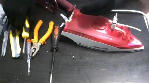 Утюг Redmond Steam Prime Pro (Модель RI-C262) Разборка и сборка