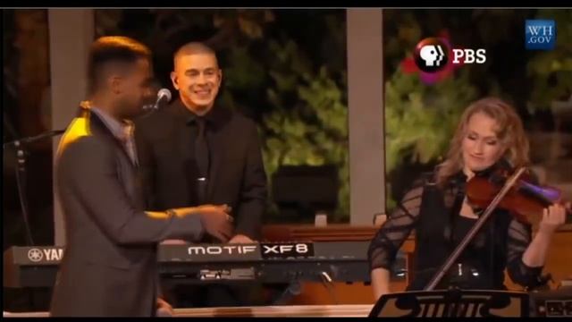 Romeo Santos cantando "Jose" en la Casa Blanca 2014 Oficial смотреть онлайн