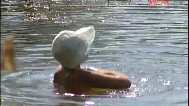 На Ивановских прудах не успевают убирать мусор смотреть онлайн