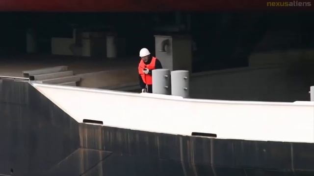 Big Ship to carry other ship's, MV Blue Marlin. смотреть онлайн