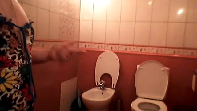 Туалет и боздравлялка смотреть онлайн