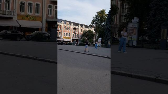 Вечерняя Полтава после жаркого дня, 07.07.23 смотреть онлайн