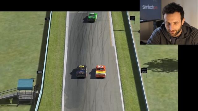 Race Driver Reacts to SIM RACING SHUNTS смотреть онлайн