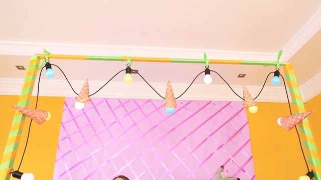 Мы построили двухэтажную кровать/ 24 часа челлендж! смотреть онлайн