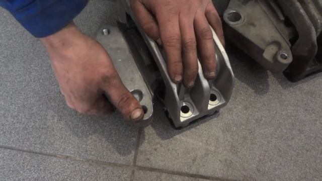 Ford Transit Подушки двигателя смотреть онлайн