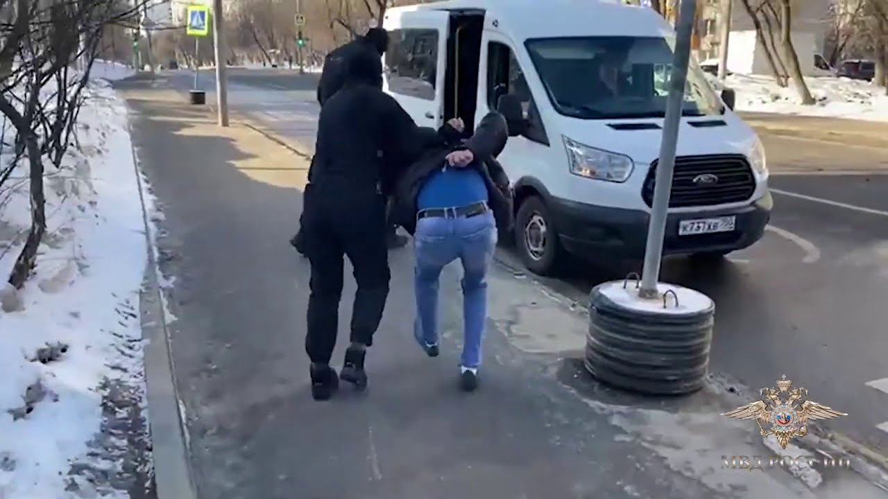 Задержан злоумышленник, более двадцати лет разыскиваемый за совершение двойного убийства смотреть онлайн