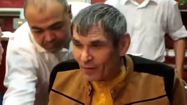 Исмагил Шангареев и Бари Алибасов хорошо сидят в Дубае смотреть онлайн