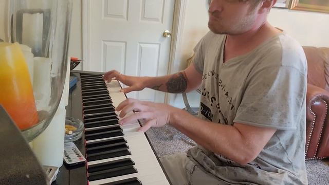 The Terminator : theme song - piano cover смотреть онлайн