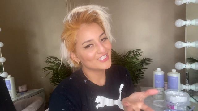 How to remove Hair dye + Retouching DARK ROOTS | How to bleach hair at home 3 times NO DAMAGE смотреть онлайн