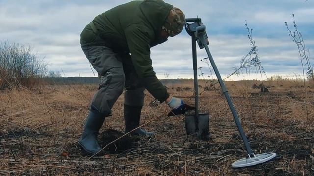 Поиск монет рядом с барской усадьбой смотреть онлайн