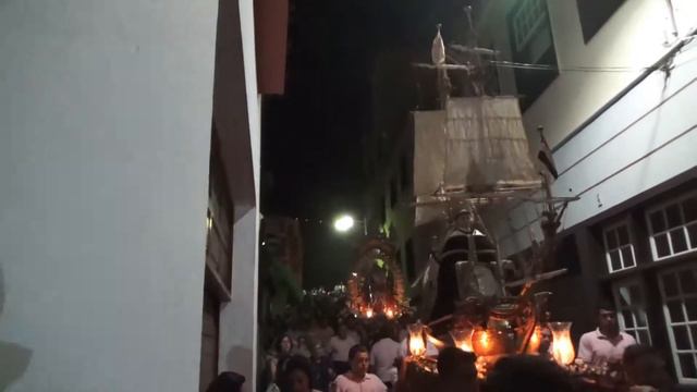 Procesión de La Virgen de La Luz y San Telmo en Santa Cruz de La Palma смотреть онлайн