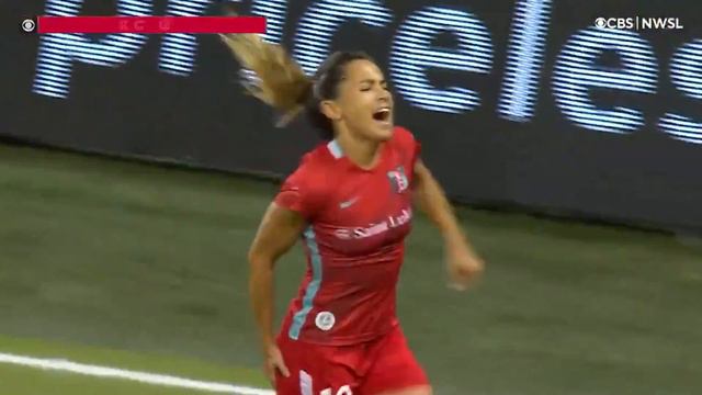 Incredible Fake Injury Goal Celebration смотреть онлайн