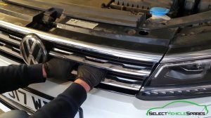 VW TIGUAN MK2 - How To Remove Upper Front Bumper Grill Removal