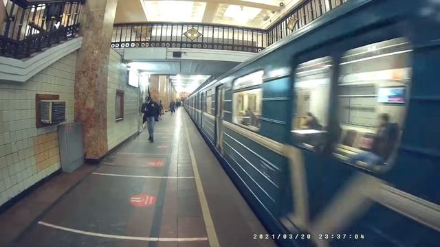 Отправление 81-717.5М/714.5М "Номерной" со станции Комсомольская смотреть онлайн