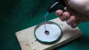 Как горит магниевая лента?