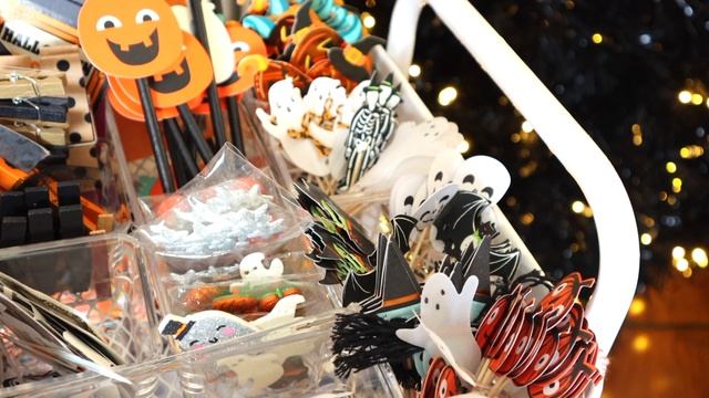 MY CURRENT SPOOKY CRAFT CART | Halloween Craft Stash