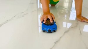 Крис и мама участвуют в Загадочном челлендже