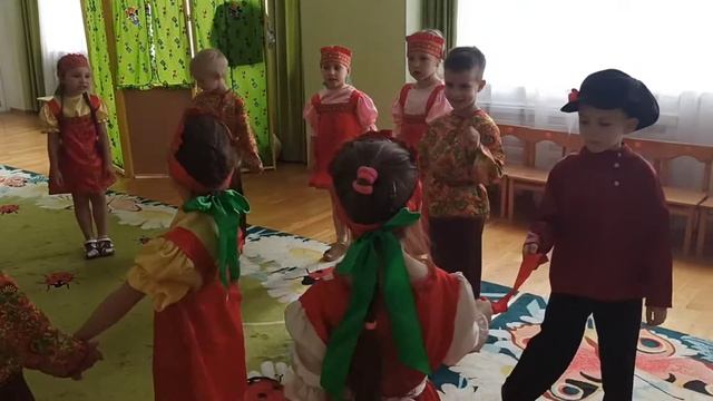 Русская народная игра "Вышел Ваня погулять" смотреть онлайн