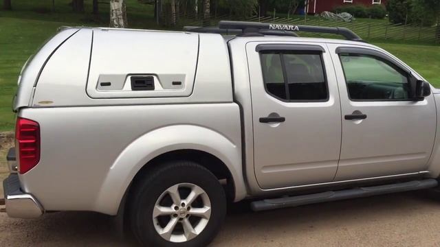Nissan Double Cab 2,5 LE 4WD смотреть онлайн