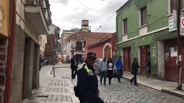 Самая высокогорная столица мира или город Ла-Пас, из которого хочется убежать. смотреть онлайн
