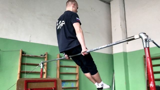ПОЕЗДКА В ГИМНАСТИЧЕСКИЙ ЗАЛ | Жесткие Элементы В Гимнастике смотреть онлайн