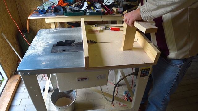 Как выбрать паз в дереве без фрезера своими руками. Столярное соединение шип паз? #шиппаз смотреть онлайн