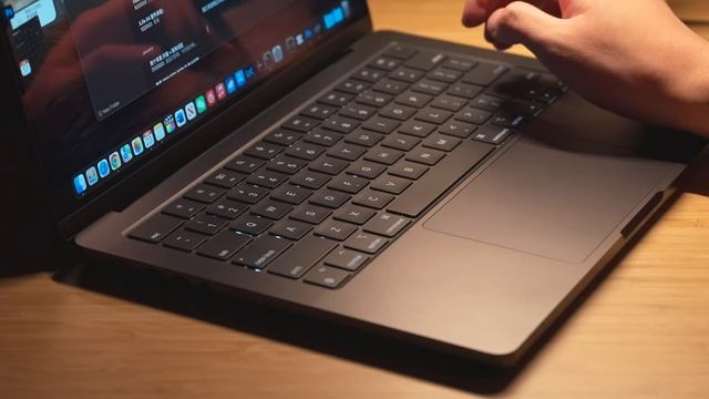 「黑貓」M3 Pro 更適合 14 寸？深入對比 M3 Pro/Max 的性能、發熱、續航… смотреть онлайн